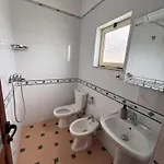 אכסניה Diora *