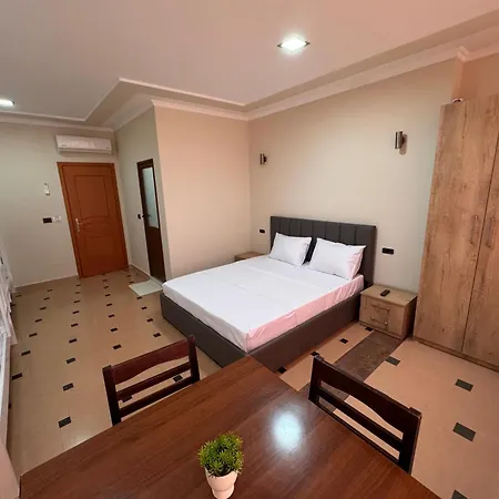 Diora إلباسان